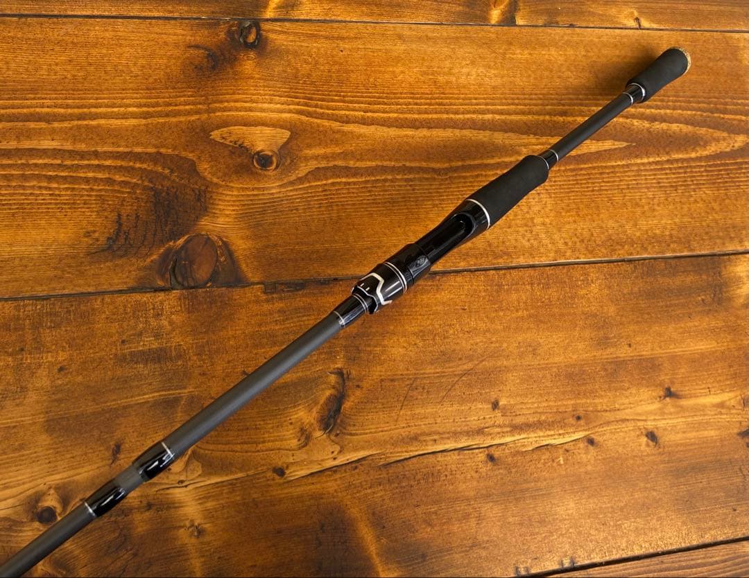 スピニングロッド　7ft 210cm 4ピースパックロッド　バス釣り　エギング