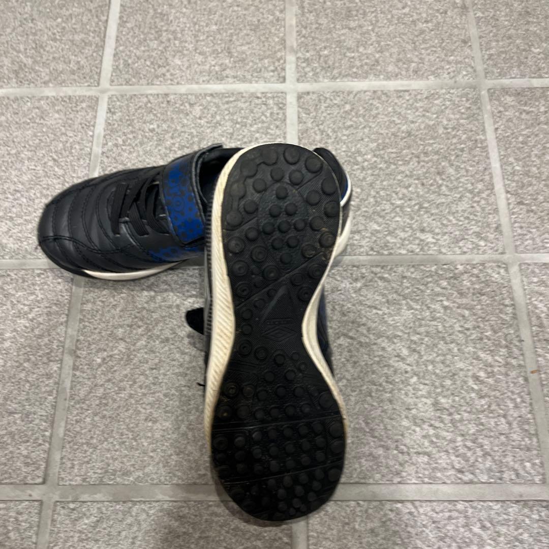 Mizuno サッカーシューズ・スパイク ホワイト/ゴールド、アンブロ