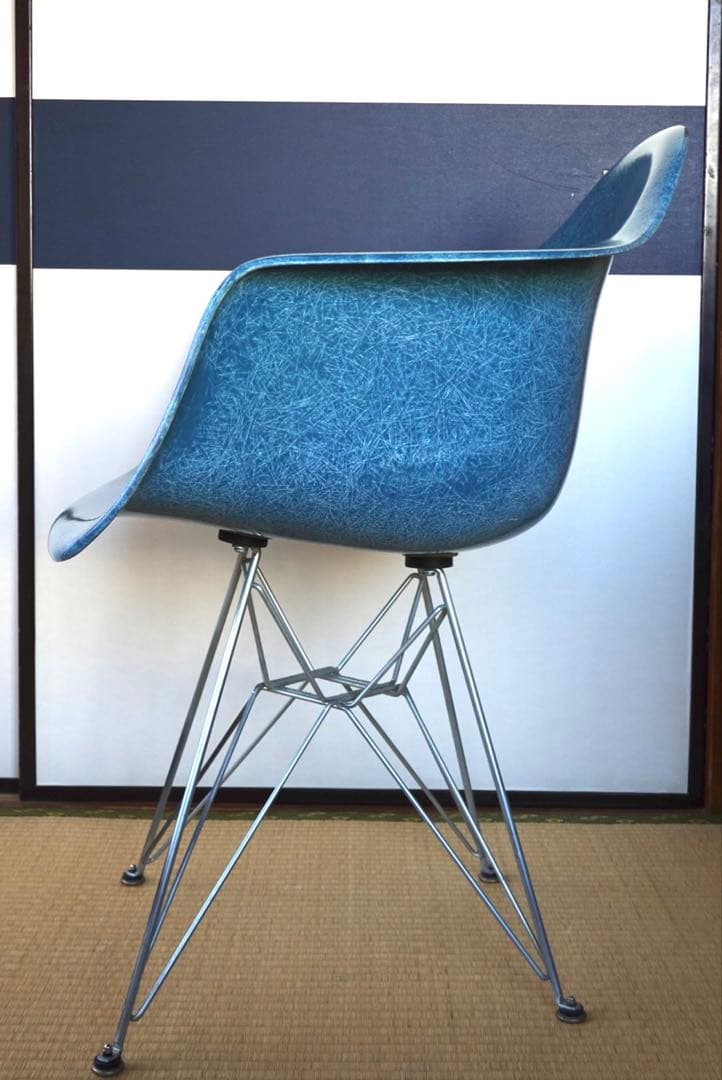 MODERNICA イームズ アームシェルチェア エッフェルベース