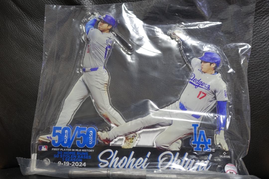MBL公式 大谷翔平 50/50 記念アクリルスタンド