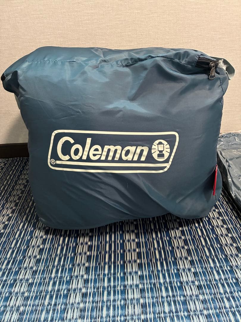 Coleman マルチレイヤースリーピングバッグ 寝袋 収納袋付き
