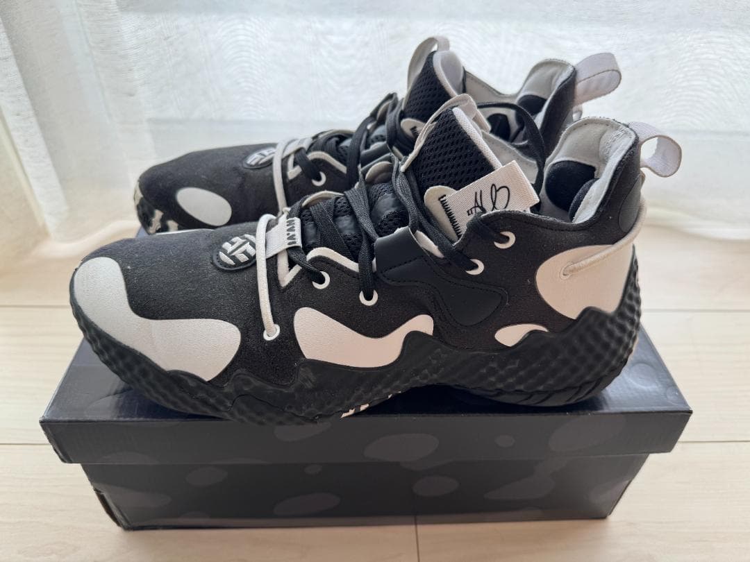 adidas Harden Vol. 6 ブラック/ホワイト