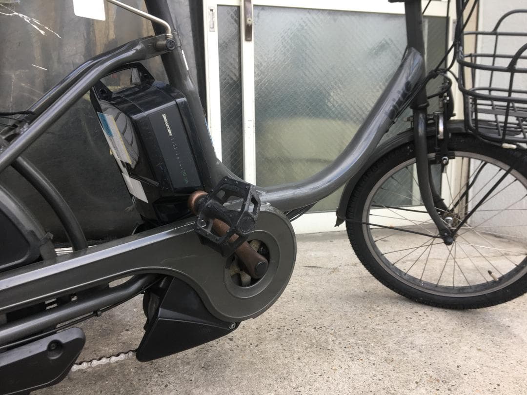 地域限定送料無料　ビッケ　15,4AH　子供乗せ　黒系　神戸市　電動自転車