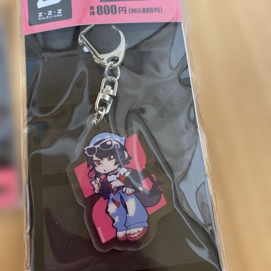 ４点 エレン ジョー ファミマ限定 ゼンゼロ アクスタアクキー缶バッジ