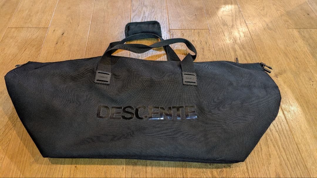 DESCENTE ゴルフ ブラック ボストンバッグ