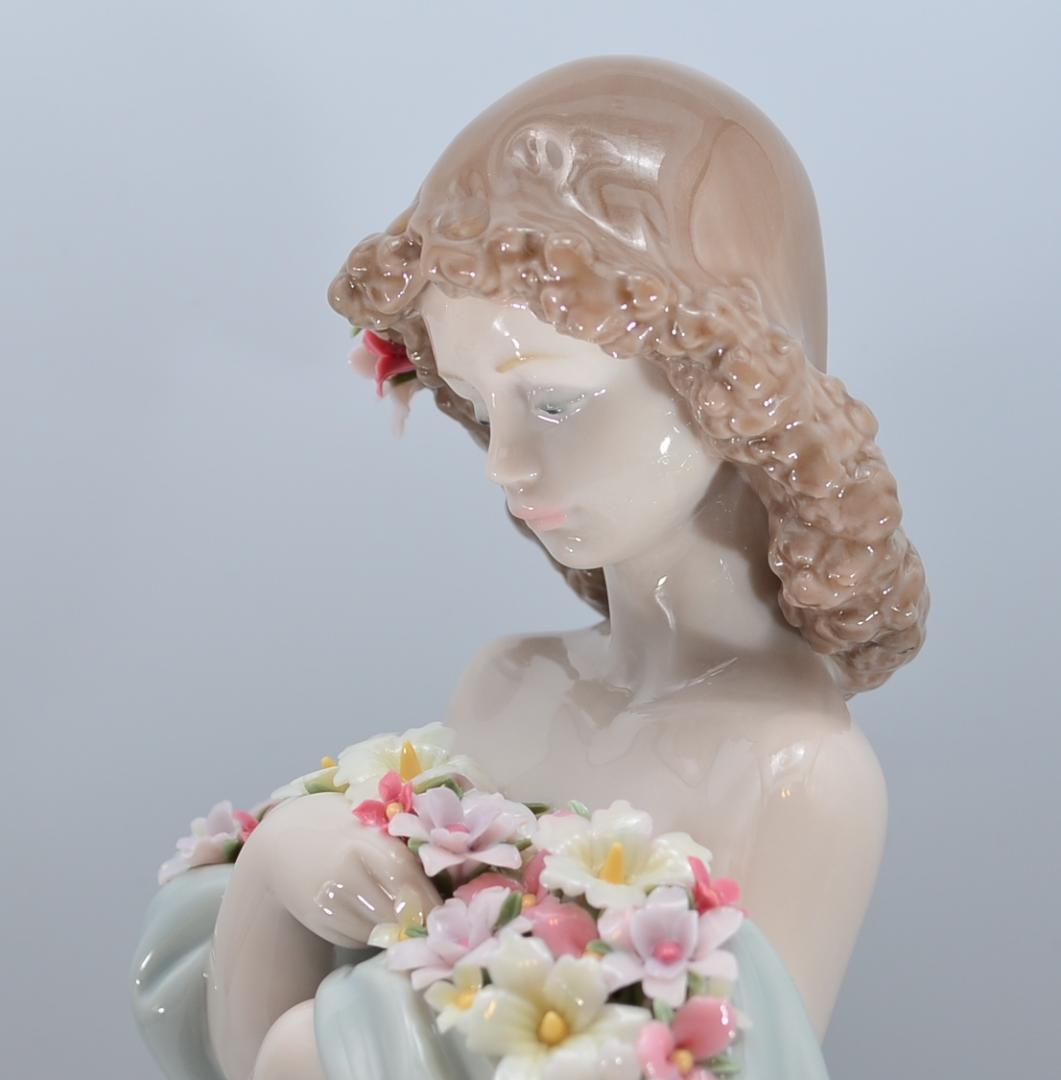 愛の花びら　＃6346　★リヤドロ　スペイン　ポーセリン　ヴィンテージ
