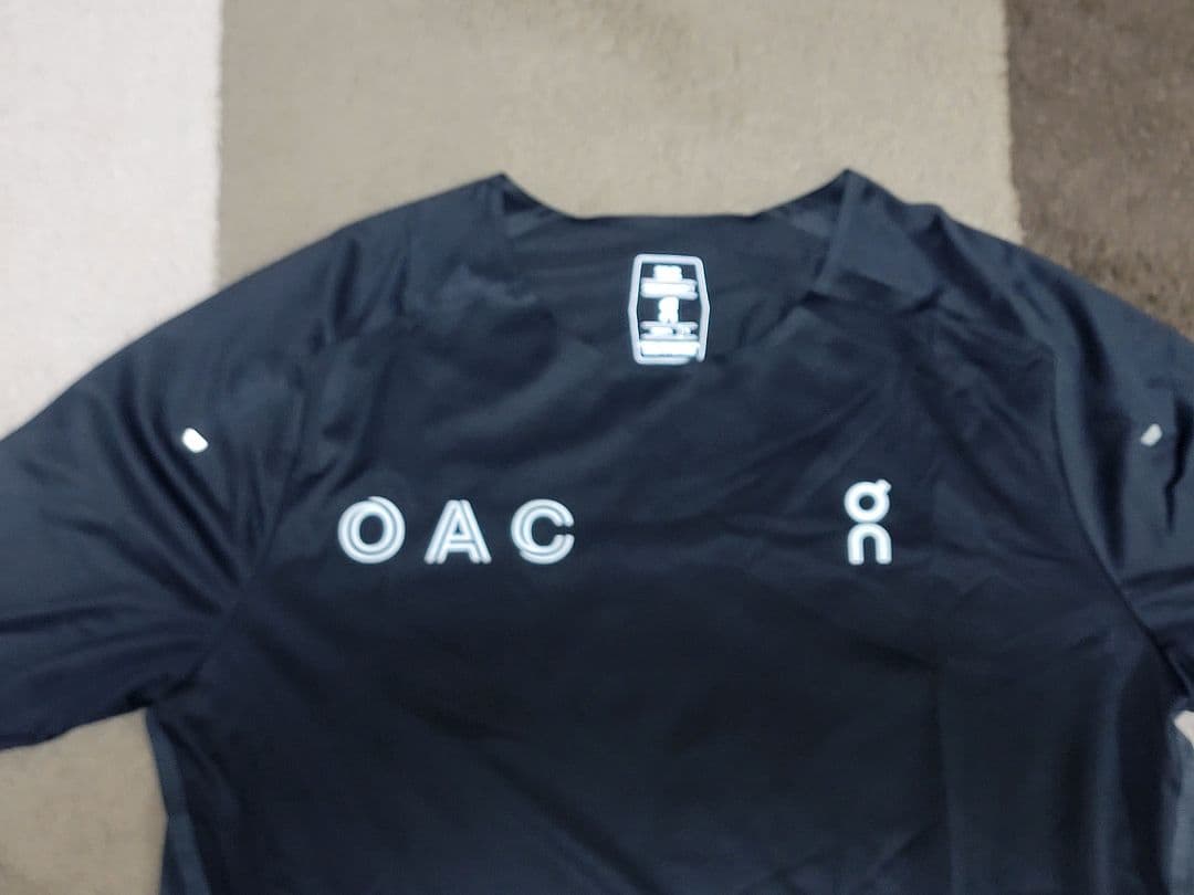 On OAC ランニングウェア上下セット