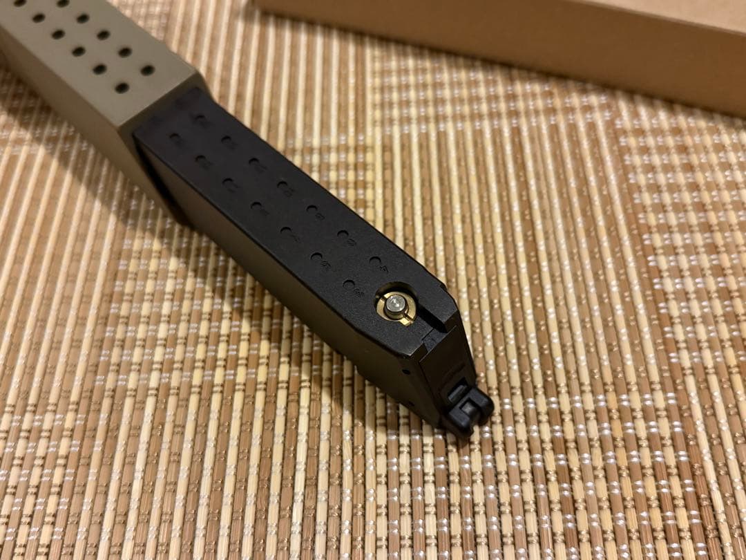 KSC/KWA KRISS Vector GBBロングマガジンTAN②