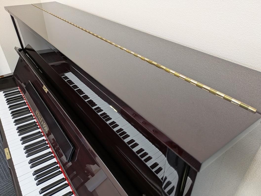 E & SONS アップライトピアノ RS-21 (弱音器付)