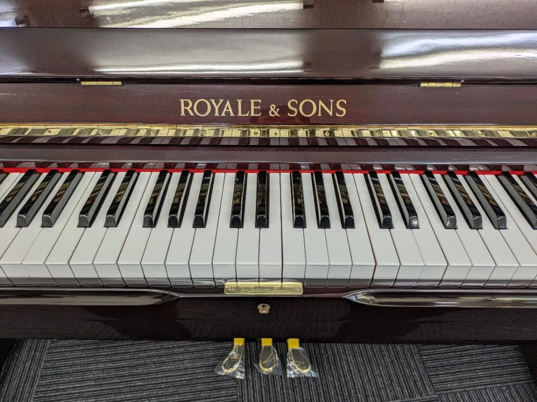 E & SONS アップライトピアノ RS-21 (弱音器付)