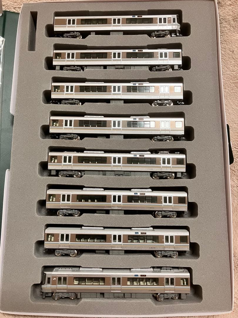 KATO 新快速　223系2000番台8両セット　室内灯付き　動作良好