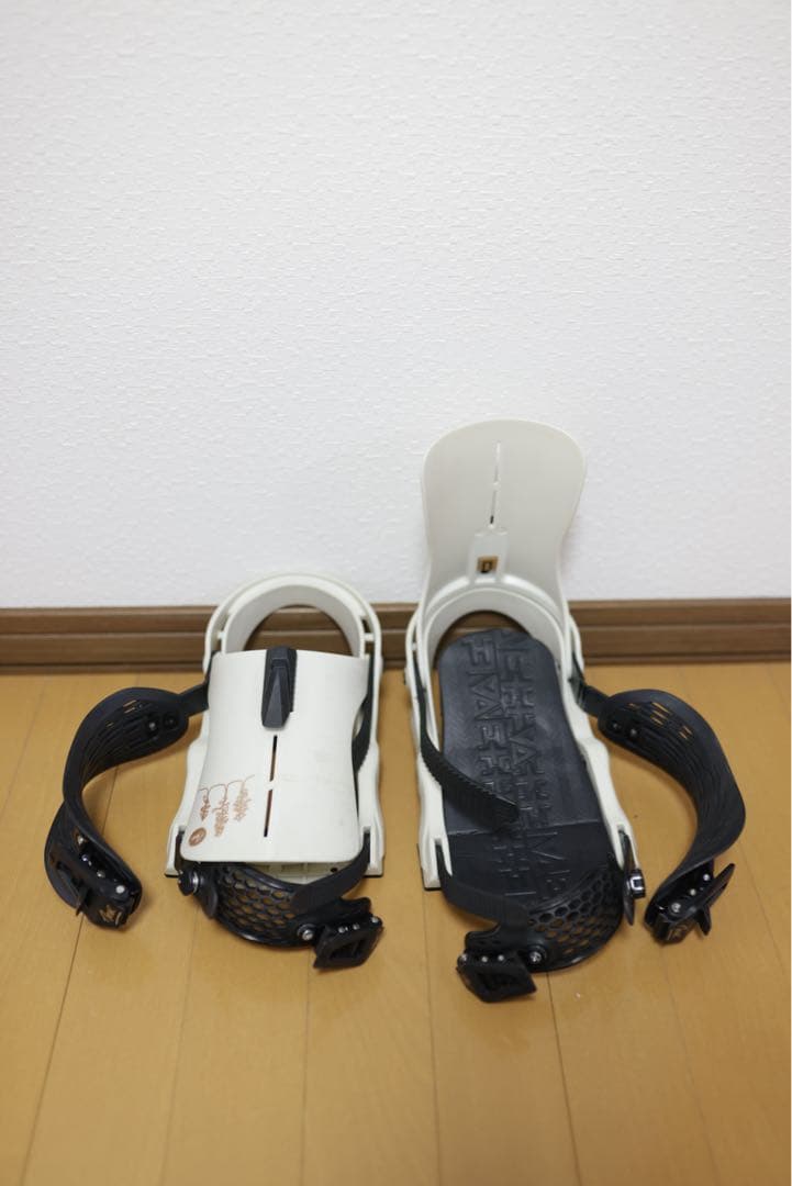 Now bindings Vetta スノーボードバインディング