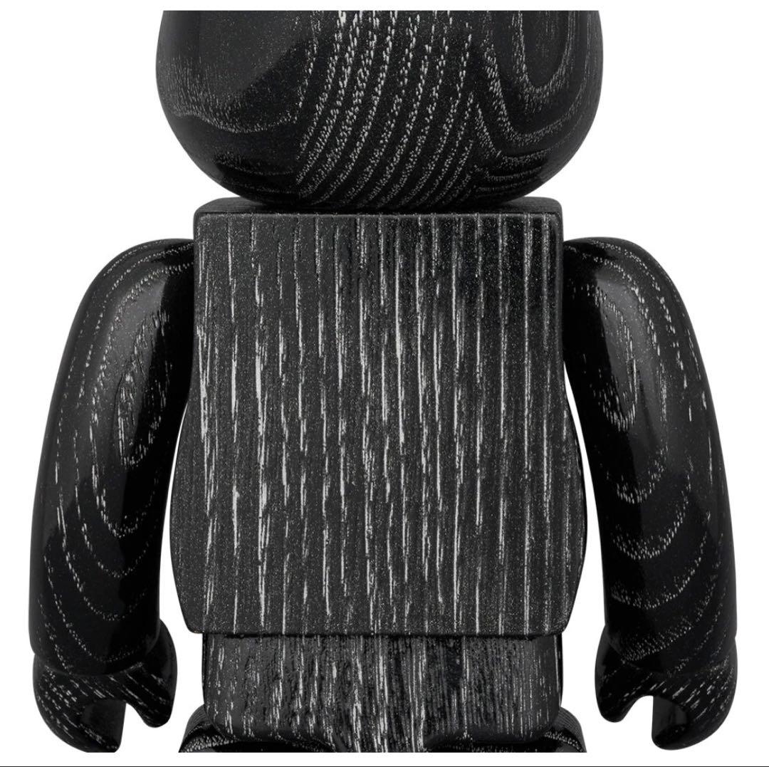 BE@RBRICK カリモク 浮造り 黒銀 400％