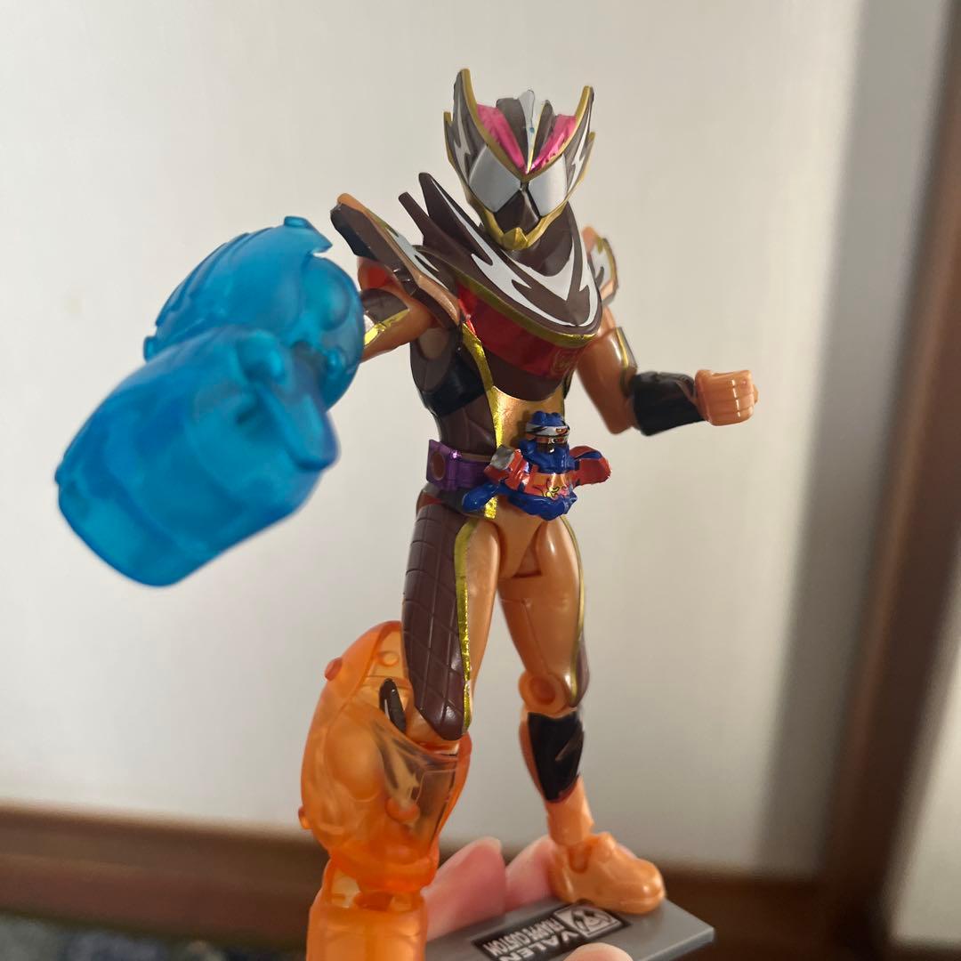 装動ガヴ 仮面ライダーヴァレン3フォームセット 仮面ライダーガヴ