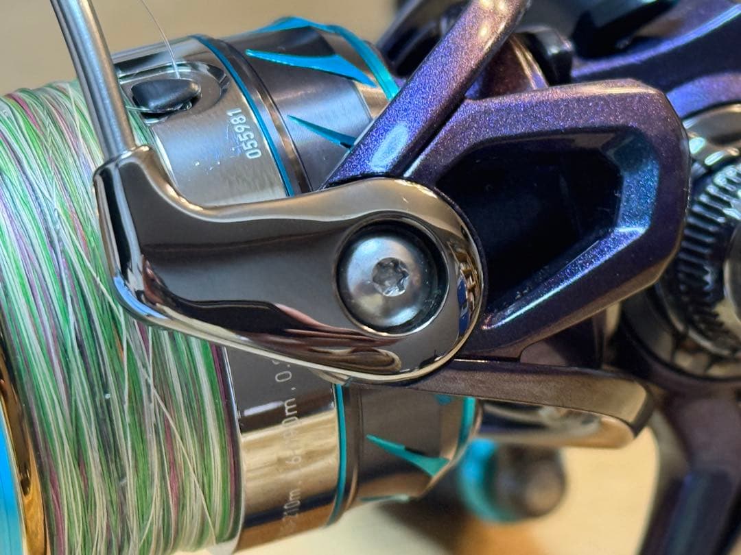 DAIWA エメラルダス　MX2508PE スピニングリール