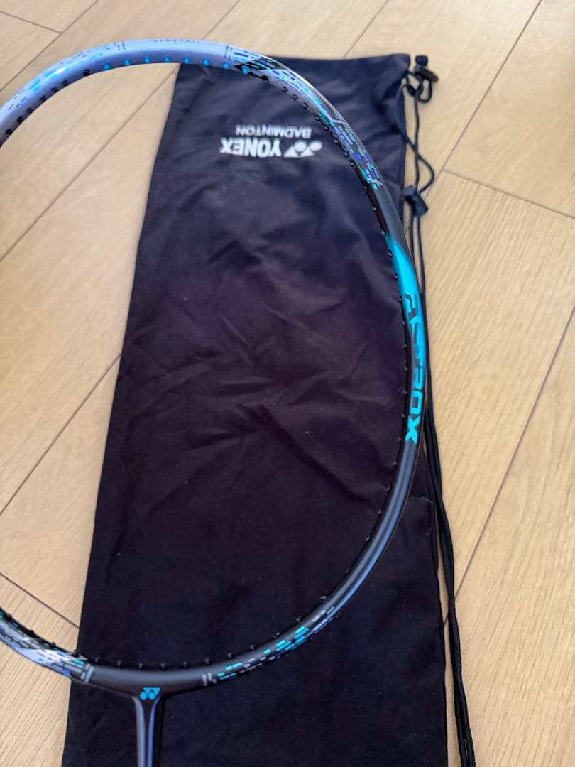 超美品‼️ YONEX アストロクス88Dプロ 4UG5