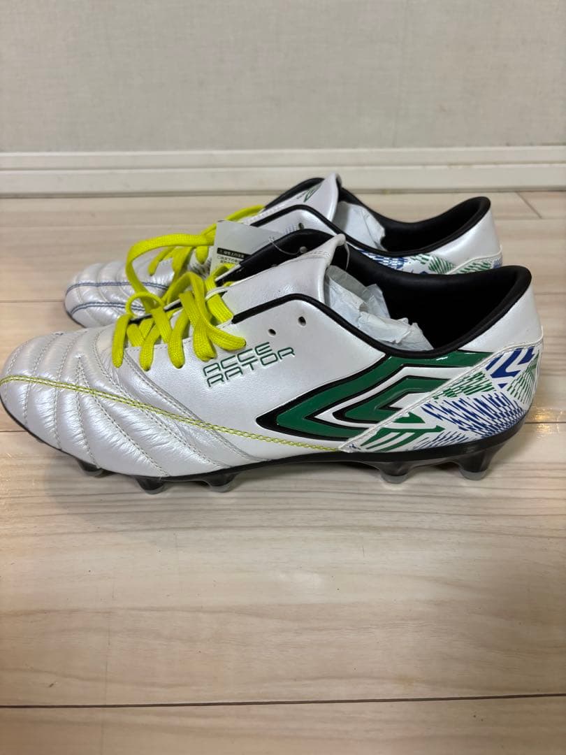 umbro アクセレイター f-lash v2 HG