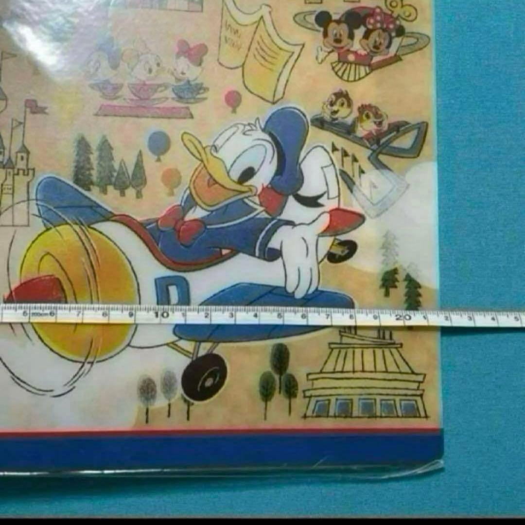 ディズニー　ドナルド　ミルク　チョコレート　クランチ　ファイル