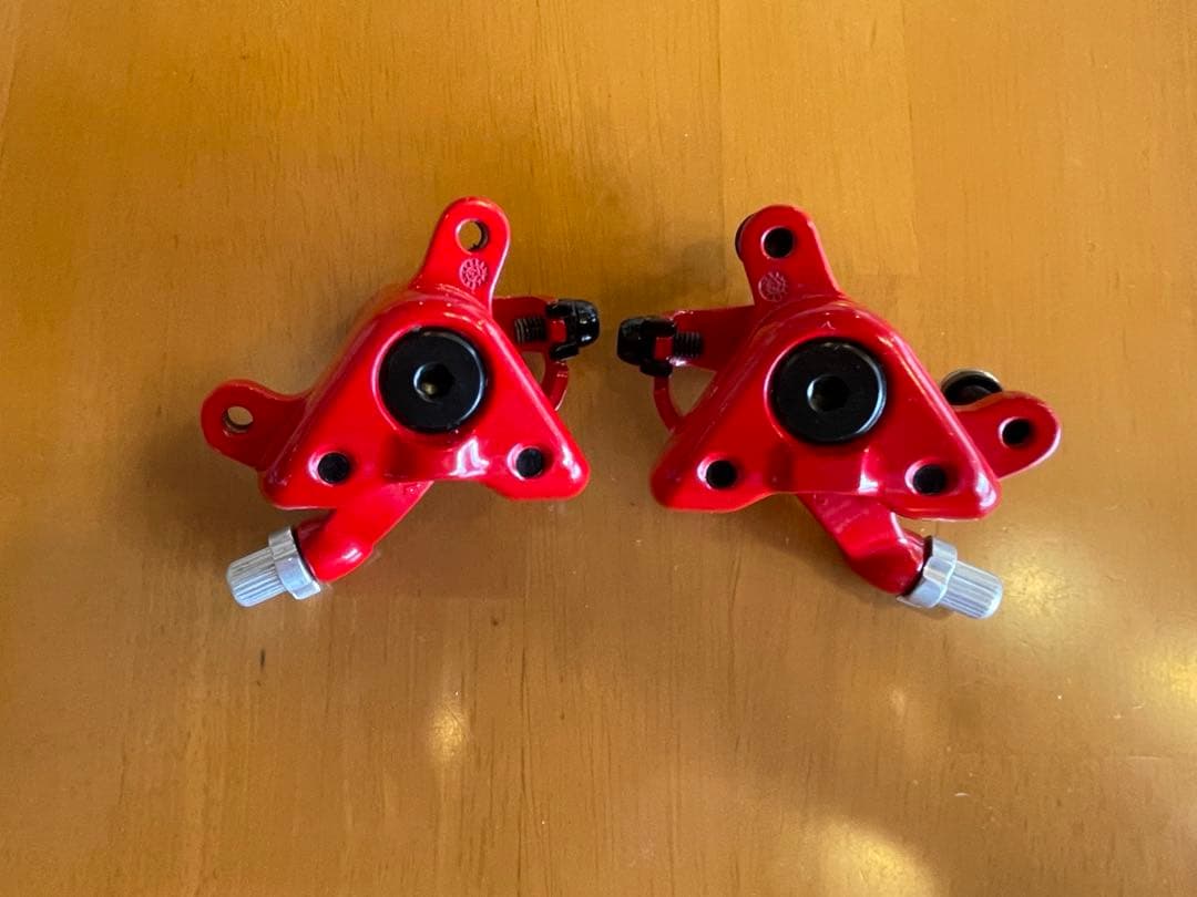 STRiDA（ストライダ）COLOR BRAKE SETとフレームプロテクター