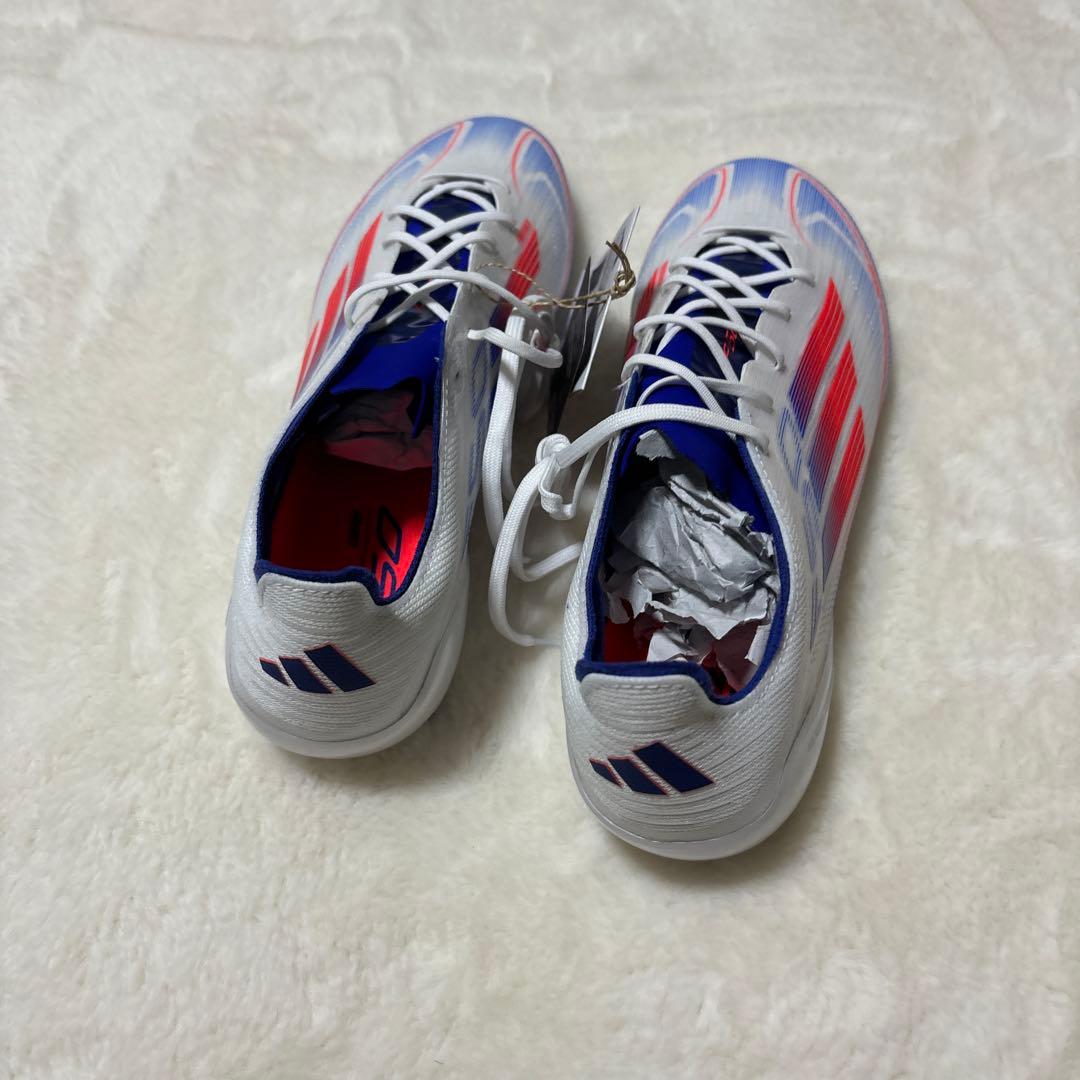 本日限定定価税込28600円！アディダス　F50 エリート　AG 28.0センチ