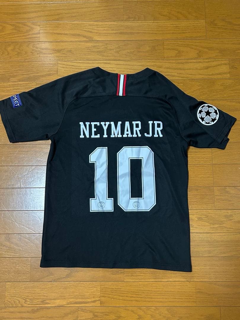 ネイマールユニフォーム2枚セット売り