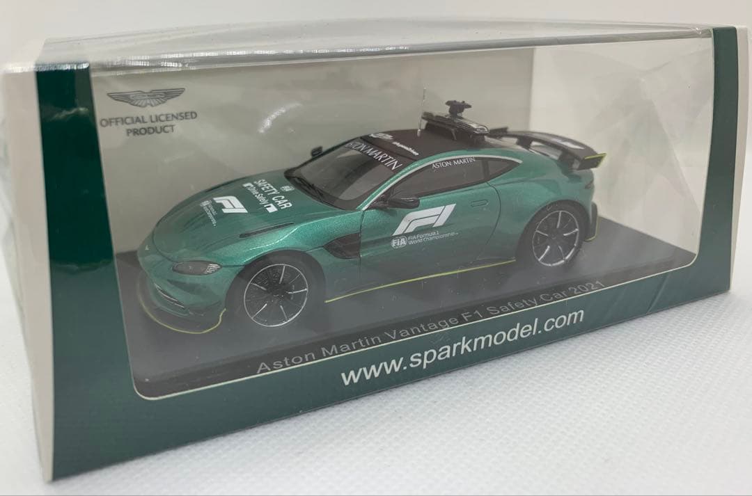 ミニカー 1/43 Aston Martin Vantage F1 Safety Car