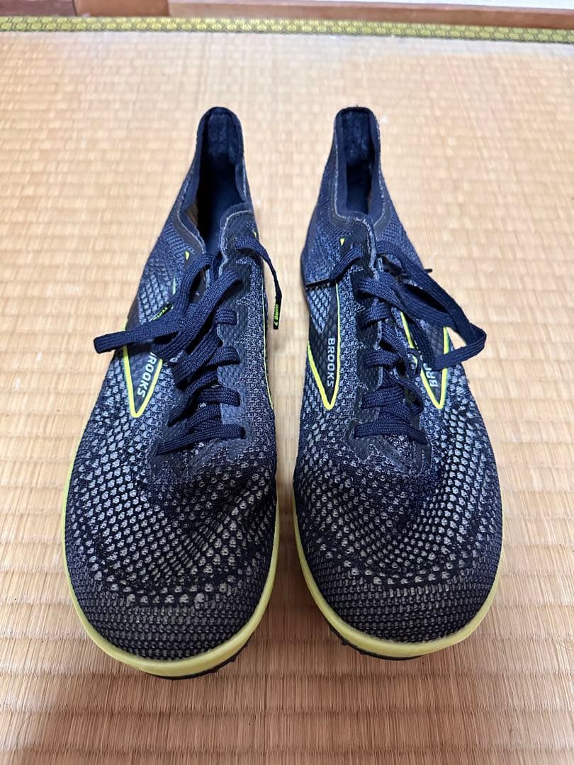 スパイク・シューズ Brooks Wire 7
