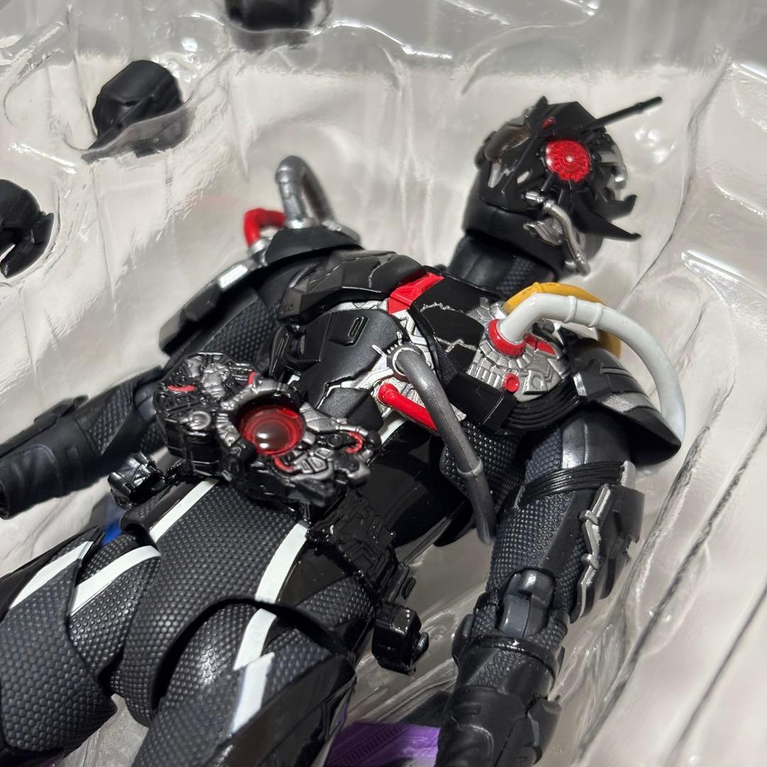 【匿名配送】S.H.Figuarts 仮面ライダーアークゼロ