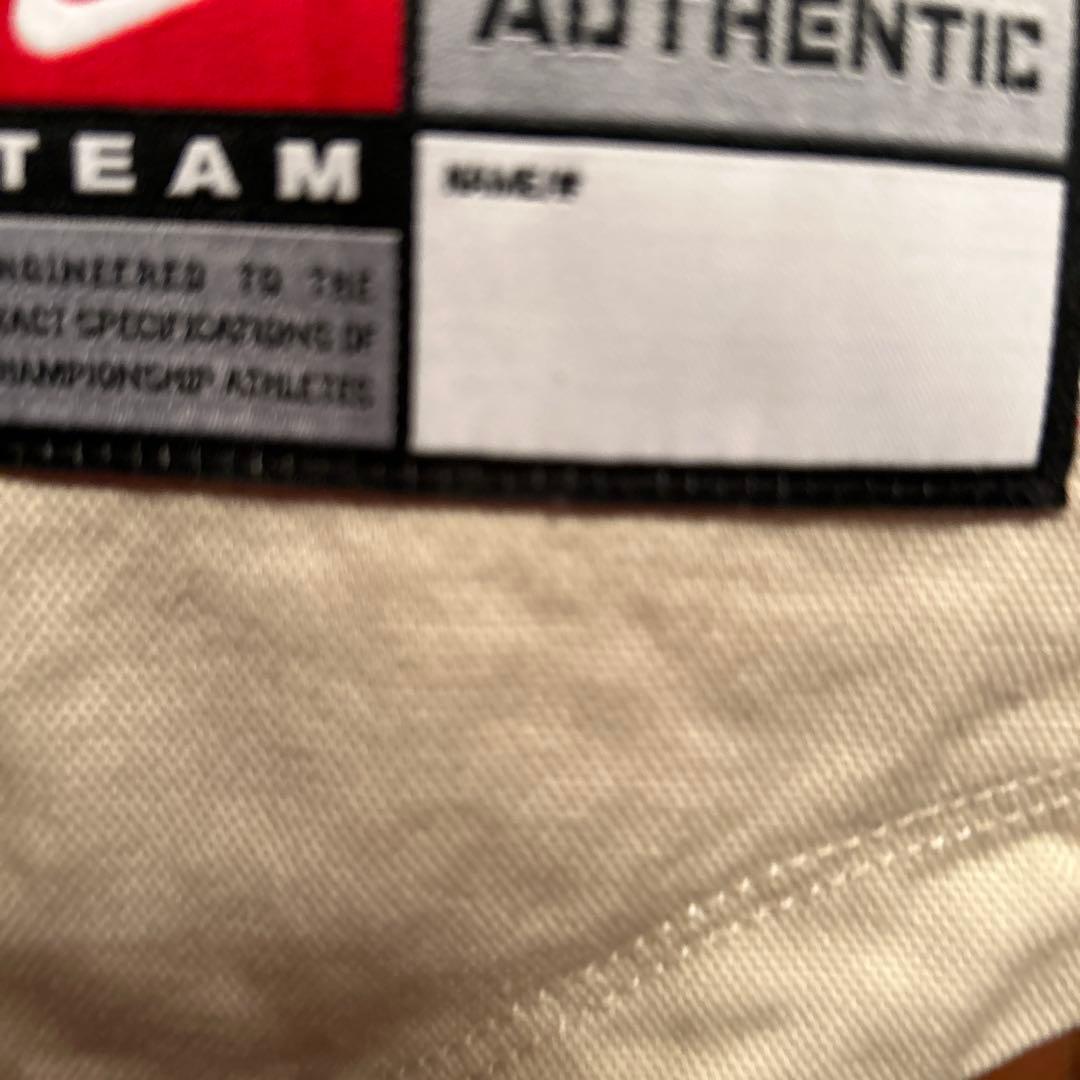 Nike ベージュ ベースボールシャツ