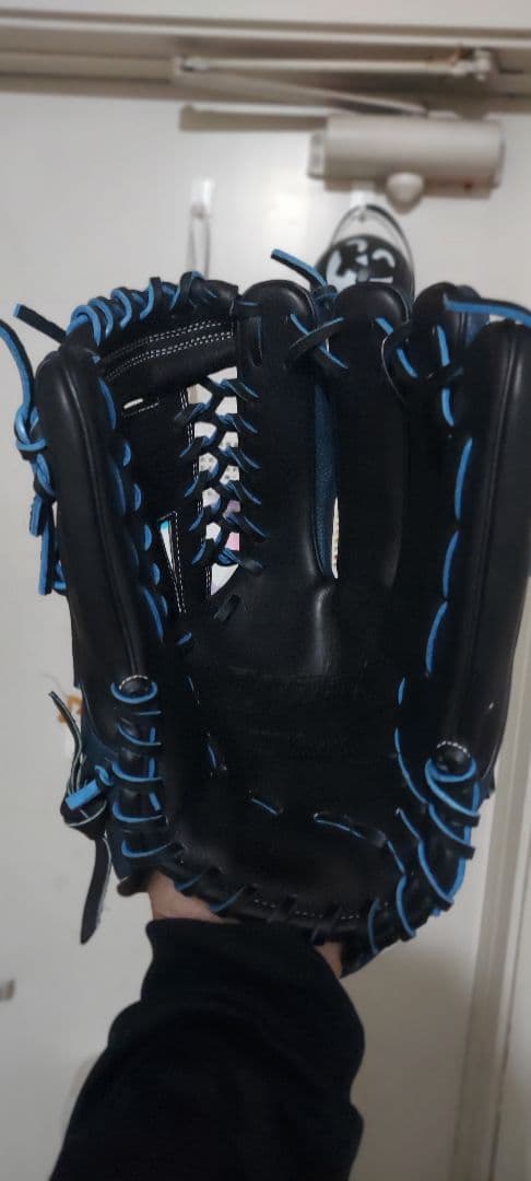 新品　軟式大人用　内野用ウィルソングローブ