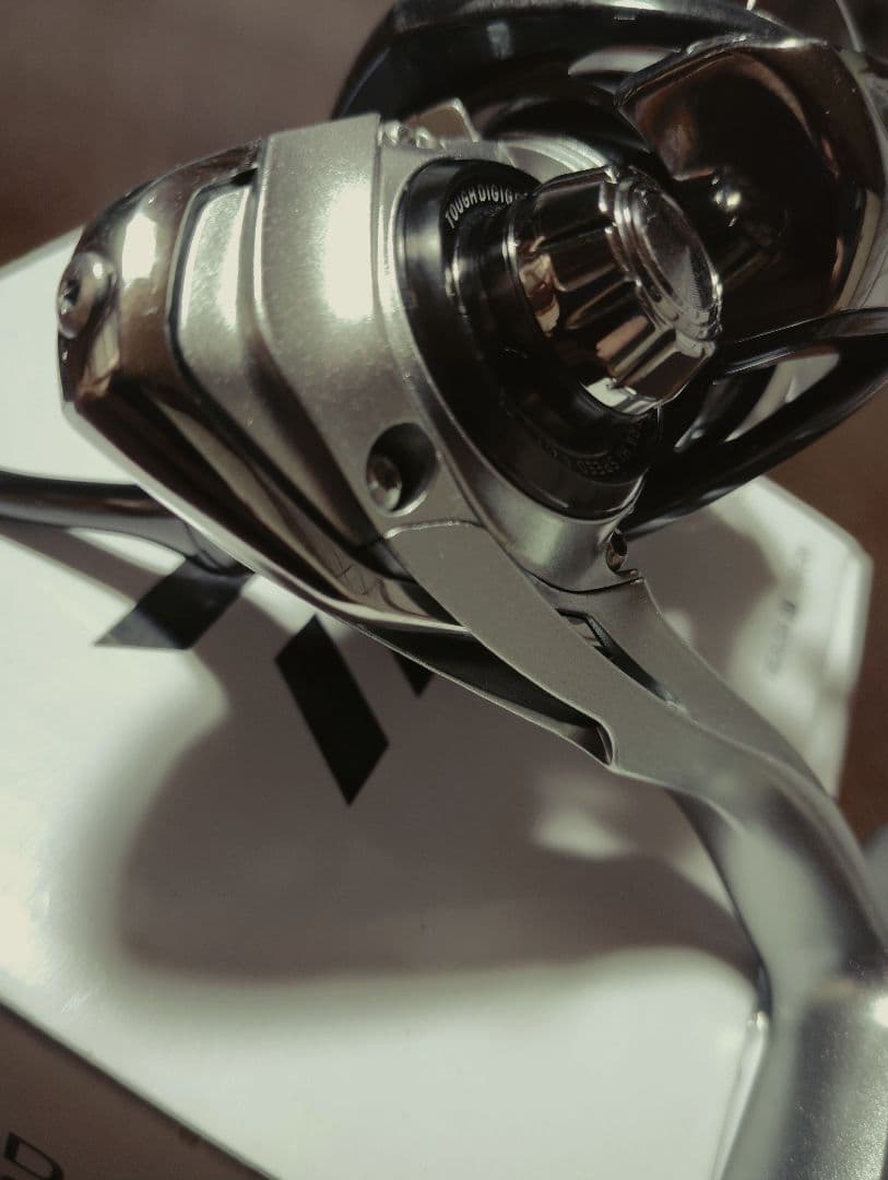 DAIWA　スピニングリール　ＣＡＬＤlＡ LT3000-ＣＸＨ