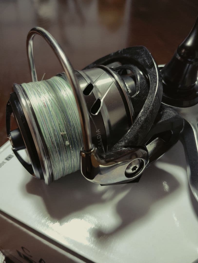 DAIWA　スピニングリール　ＣＡＬＤlＡ LT3000-ＣＸＨ