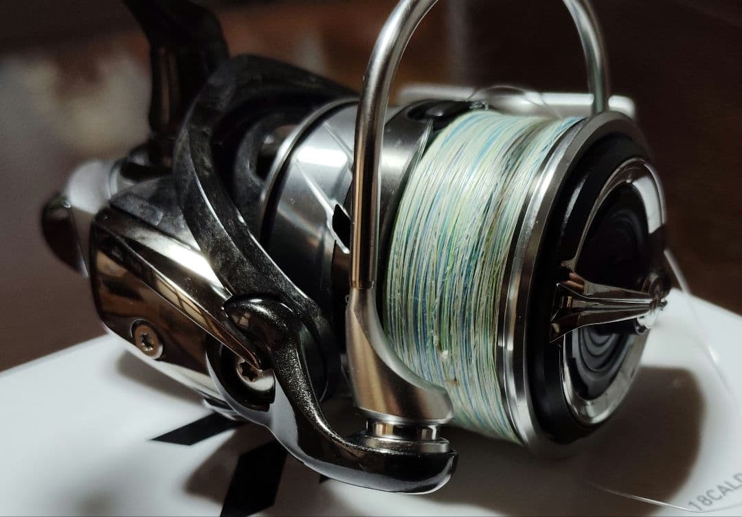 DAIWA　スピニングリール　ＣＡＬＤlＡ LT3000-ＣＸＨ