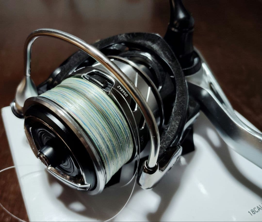 DAIWA　スピニングリール　ＣＡＬＤlＡ LT3000-ＣＸＨ
