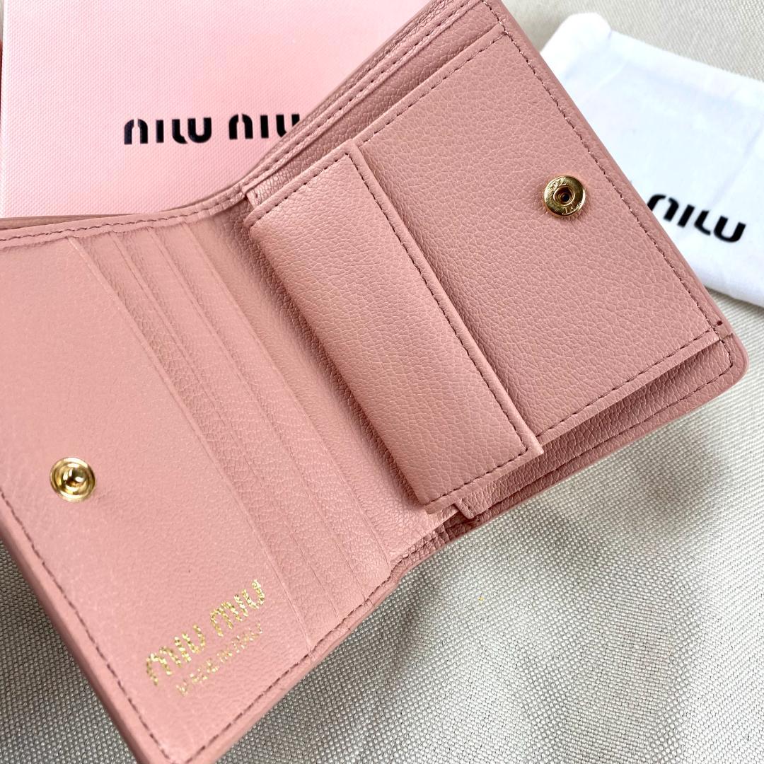ノベルティ レザー ピンク リボン レディース 折り財布