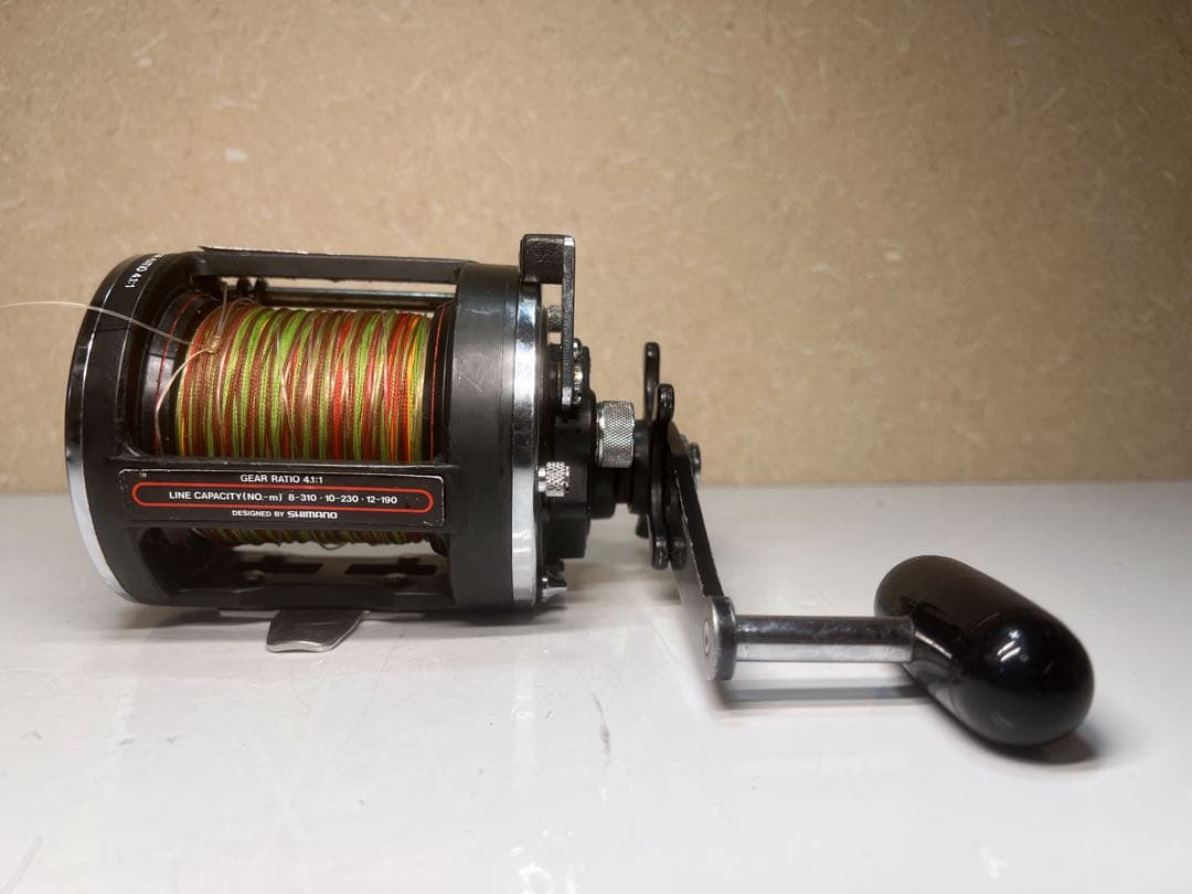 Shimano シマノ アジマティック 4000SS フィッシングリール