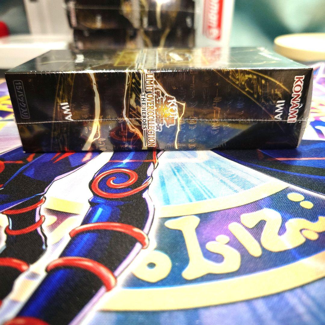 シュリンク付き‼️　リミットオーバーコレクション　ザ　ヒーローズ　BOX
