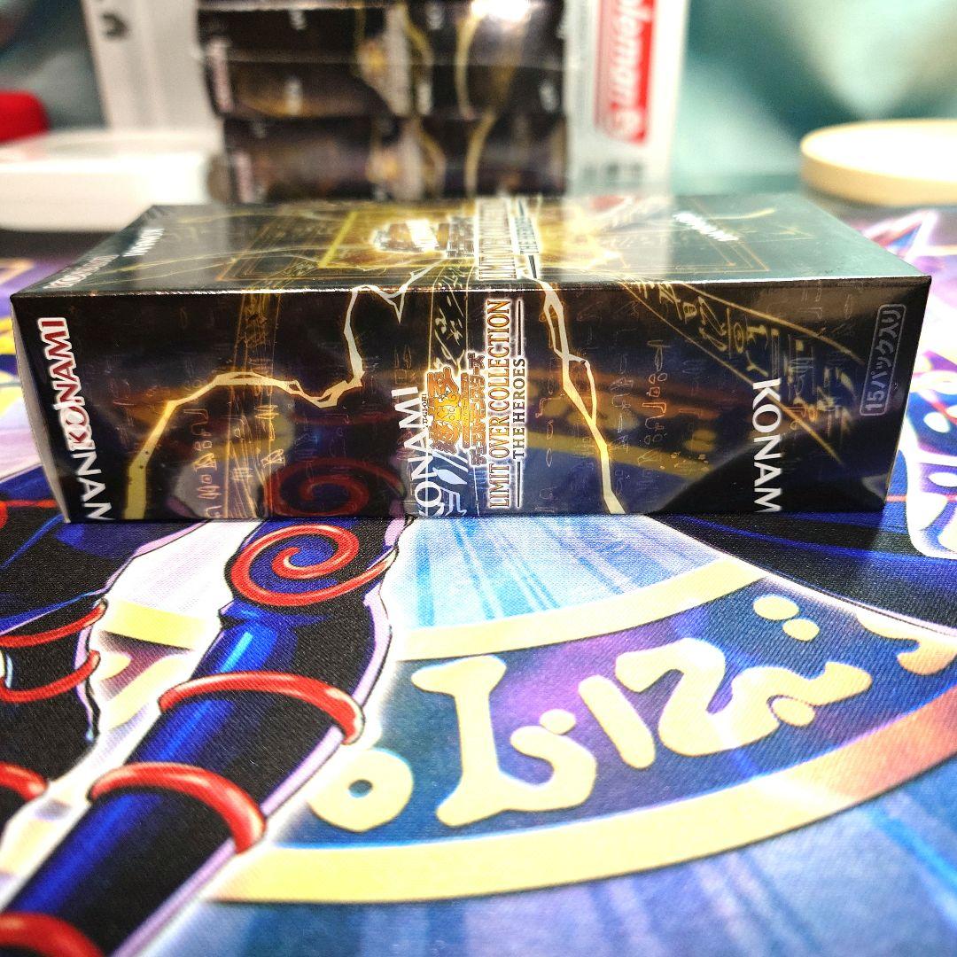シュリンク付き‼️　リミットオーバーコレクション　ザ　ヒーローズ　BOX