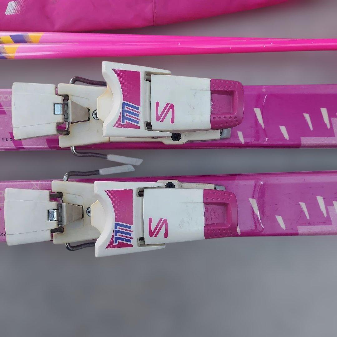 Salomon スキー板セット ピンク　ストックやケース付き