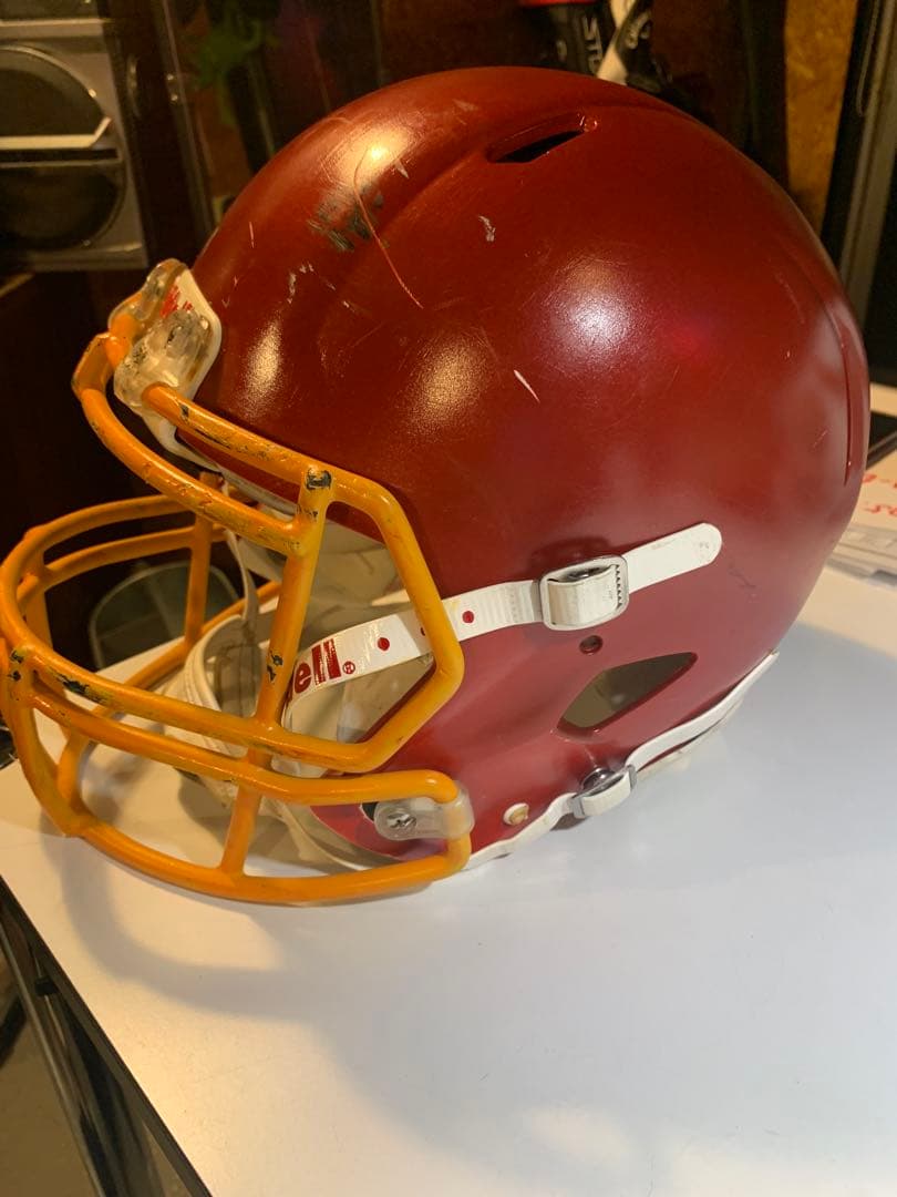 riddell ヘルメット　アメリカンフットボール　Mサイズ