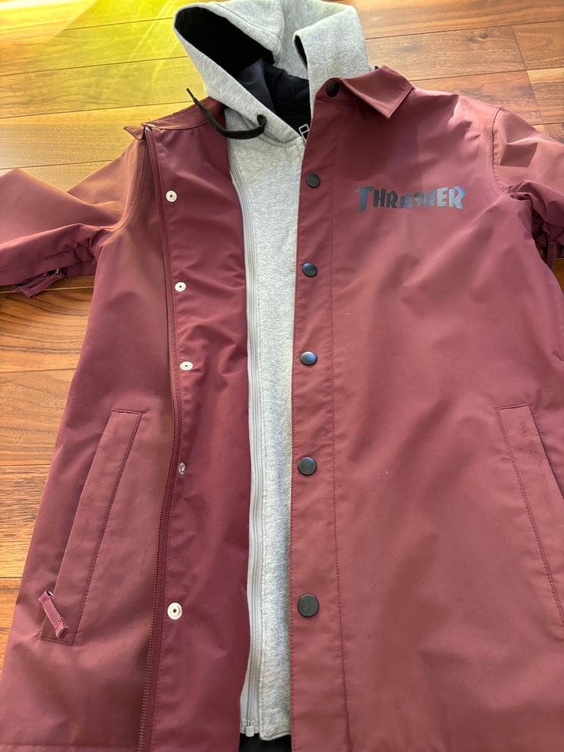 スノーボードウェア　THRASHER