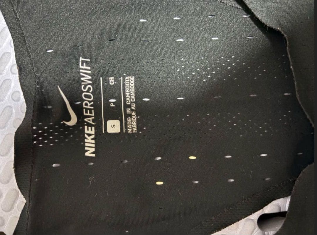Nike AEROSWIFT ノースリーブシャツ S ブラック