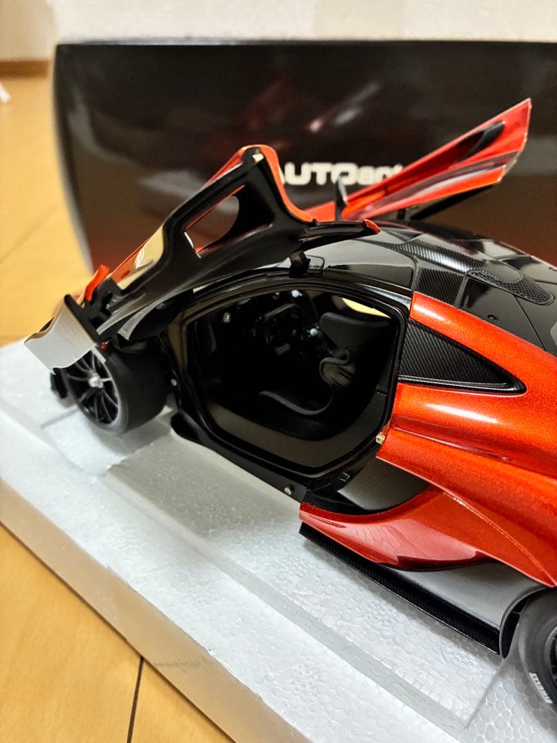 オートアート 1/18 マクラーレンP1GTR VOLCANO ORANGE