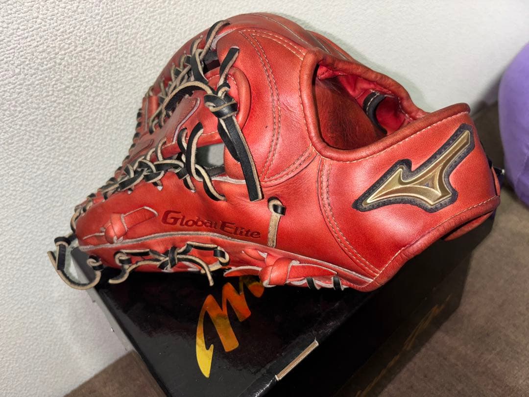 Mizuno Global Elite レッドグローブ