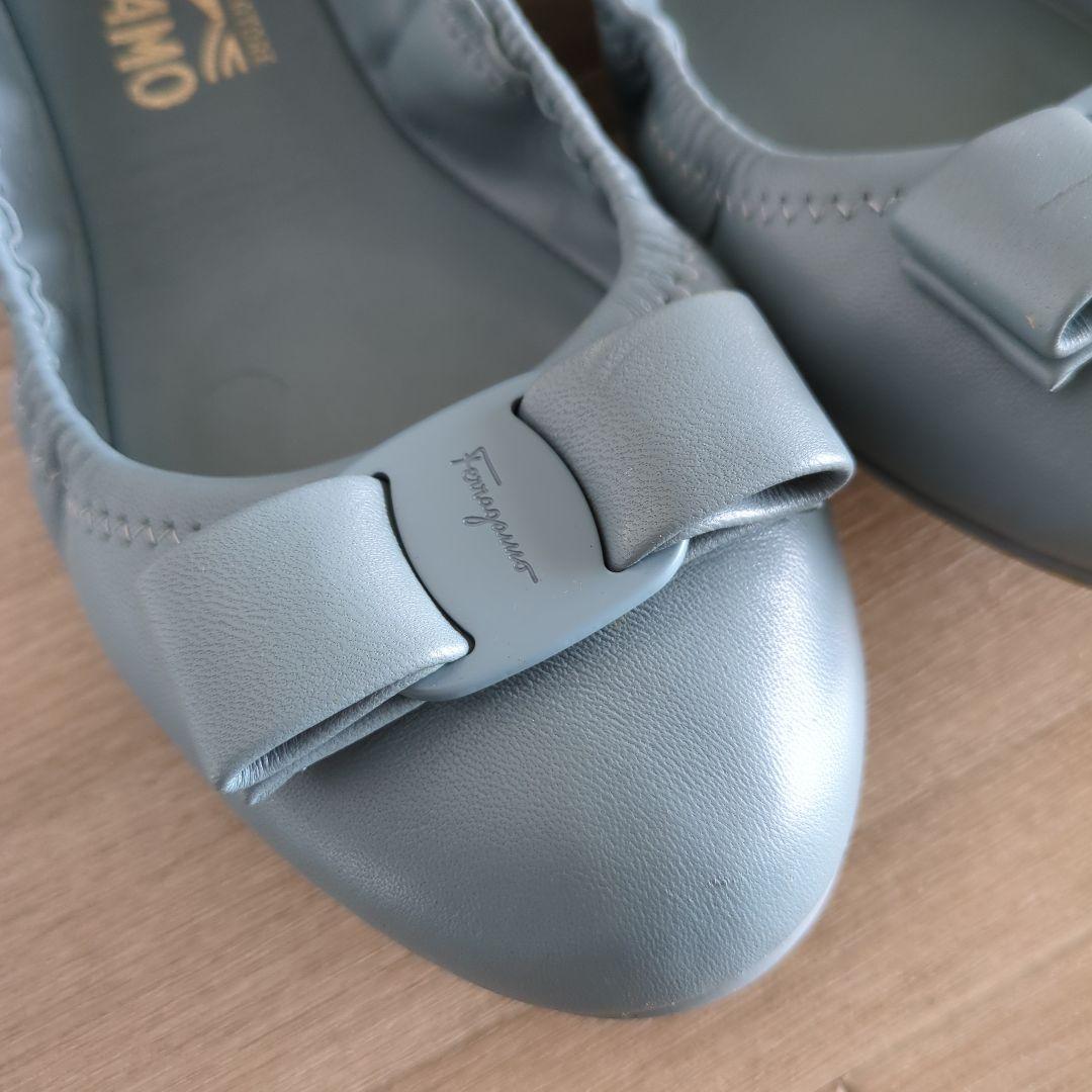 SalvatoreFerragamo レザーフラットシューズ