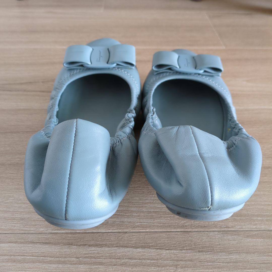 SalvatoreFerragamo レザーフラットシューズ