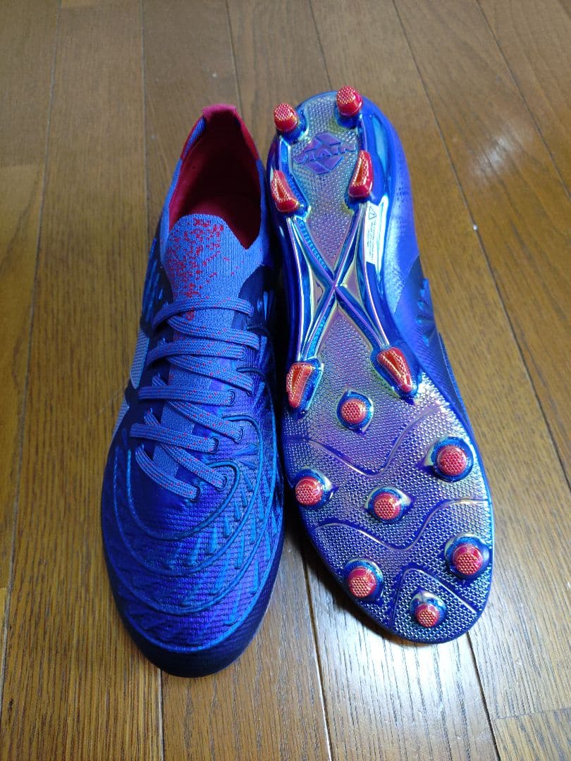 シューズ Nivia Aura