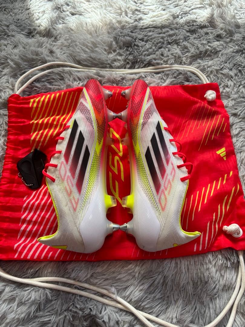 新品未使用 adidas F50 鉄