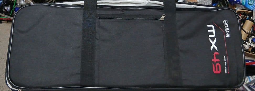 美品　YAMAHA MX49 シンセサイザー　純正ケース入　ペダル