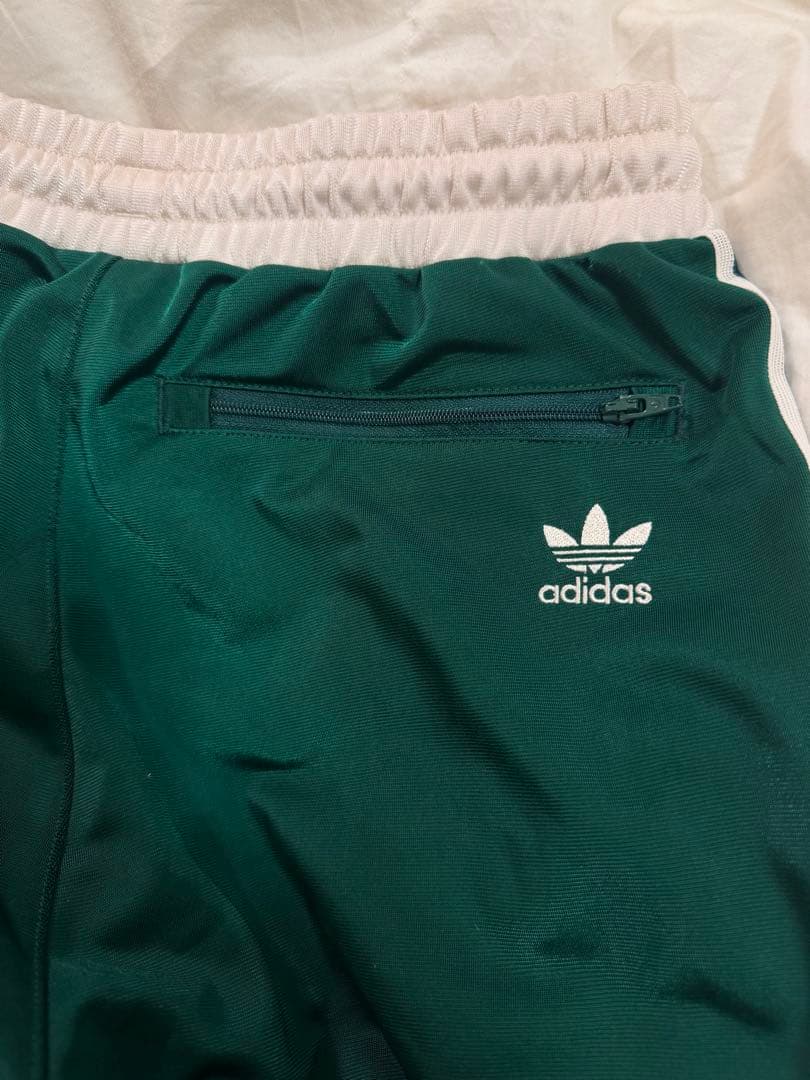 ✨️美品✨️ adidas originals ジャージパンツ　グリーン
